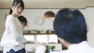 女兵部隊寢室戰已婚男主官　IG誇這句判賠