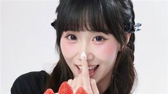 橘子姐姐脫靴傻眼　「限定白襪」色差太狂