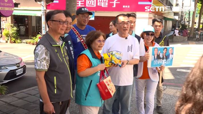 李四川今赴樹林博愛市場掃街(圖/翻攝畫面)