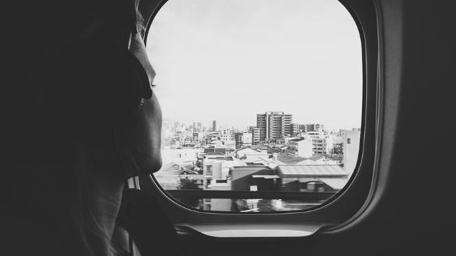 飛機起降為何要打開遮陽板?救命內幕曝光