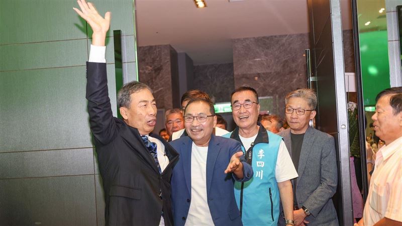 同框李四川!侯友宜:四環八線給他繼續做