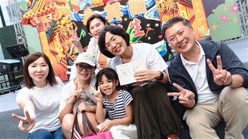 民進黨新北市長參選人蘇巧慧今（16）日舉辦「水獺媽媽樂園雙和場」。（圖／蘇巧慧競辦提供）