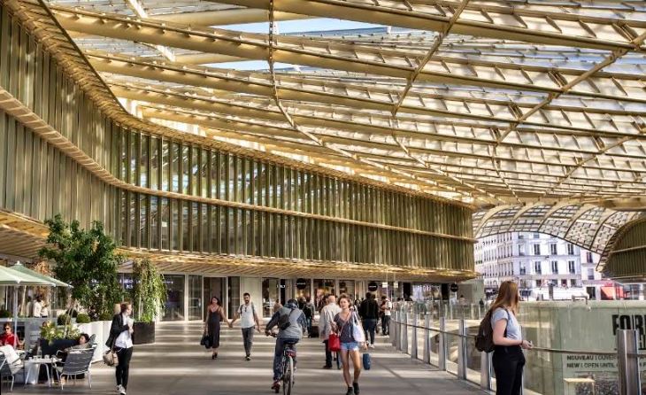 巴黎知名購物中心Westfield Forum des Halles爆發千萬元大竊案。(圖/翻攝自google map)