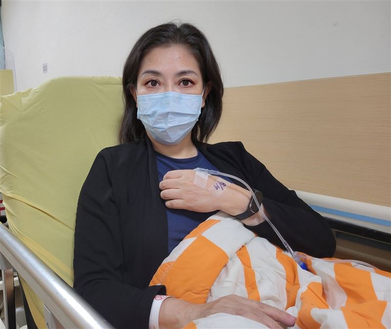 小彤確診罹患胰臟癌後曾經歷惠普手術及12次化療。(圖/翻攝自兩性作家小彤臉書)