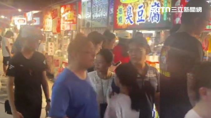 慶祝七將軍爺千歲聖誕，三天封街擺攤