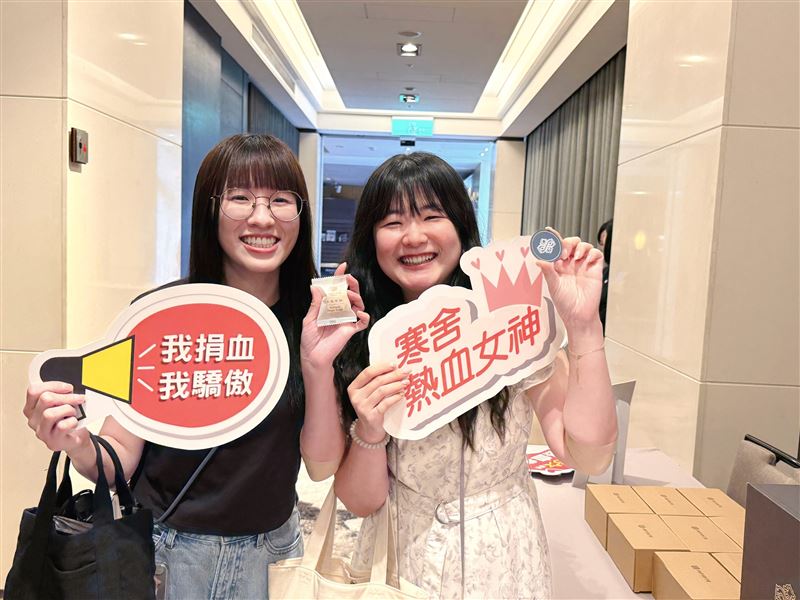 「寒舍集團 愛心熱血行動」活動現場,民眾熱情參與。(圖/飯店旅宿業者提供)