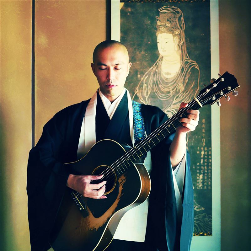 日本僧侶音樂家藥師寺寬邦。(圖/三立提供)