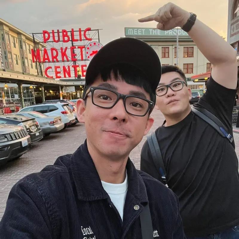 Joeman與阿滴去歐洲行時的一些小細節,也被網友逐一發現。(圖/翻攝自IG@rayduenglish)