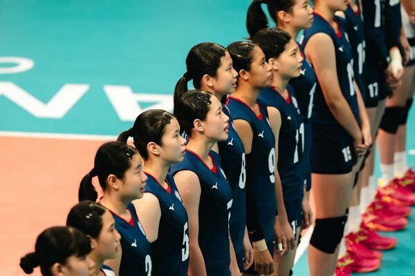 U17女排世錦賽台灣奪第4名,教練勉勵球員不是終點。(圖/Volleyball World提供)