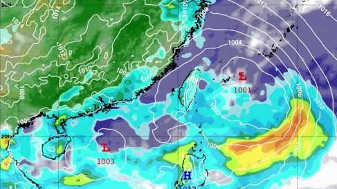 台灣現在位於季風低壓槽裡面。(圖/翻攝自天氣風險)