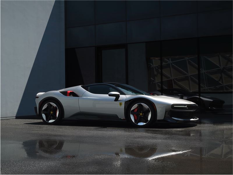 法拉利最新One-Off作品「CZ26」訂製超跑。（圖／Ferrari提供）