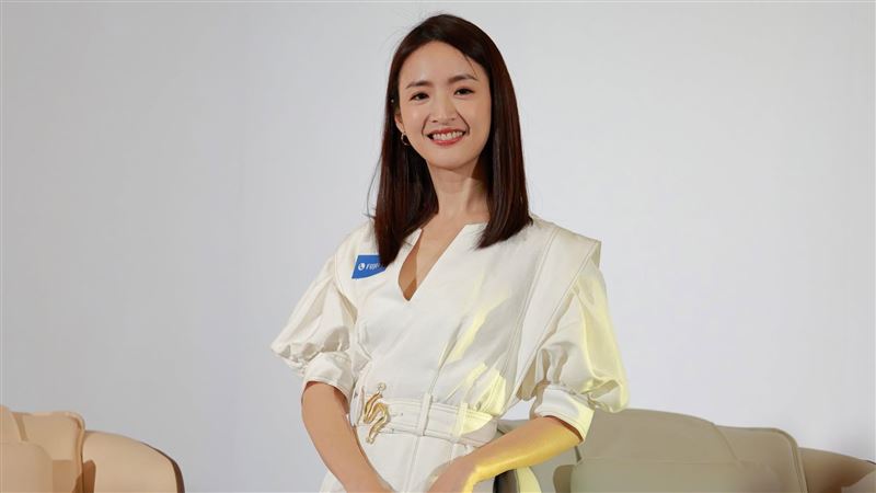 林依晨也懂「牛肉麵梗」 神回這句笑翻網