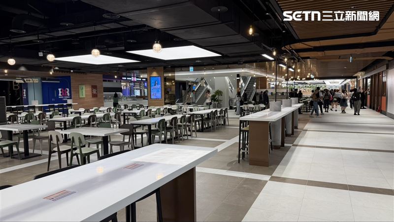 B2為全台最大百貨餐飲樓層,占地近3000 坪。(圖/記者賴俊佑攝影)