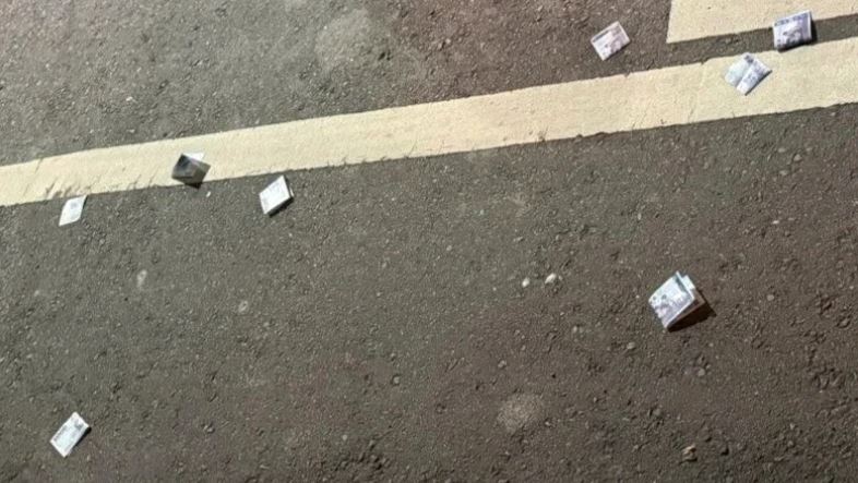 鬼月驚見滿地千鈔！他「心驚驚」全撿給警