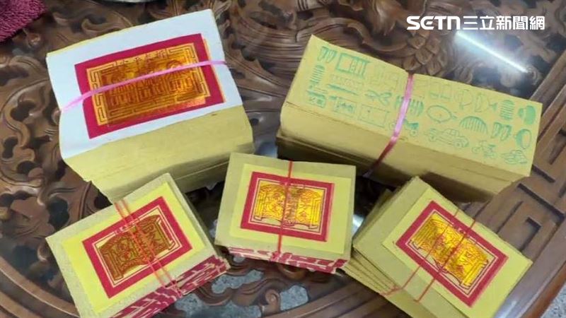 獨／好兄弟發薪！金紙廠連夜製鈔手作包辦