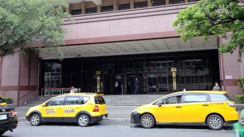 她不滿渣男騙財騙色　傳鳥照警告現任女友