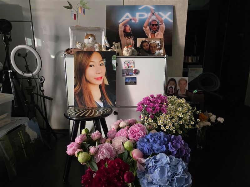 DJ Unkle才在5月底買花悼念女兒柳智仁。（圖／翻攝自當事人IG）