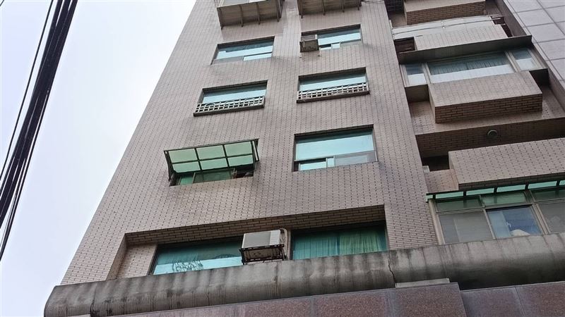 新／土城出租套房突竄火　住戶受困被救出