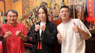 過年衝香港墓園　台男星1舉動管理員哭了