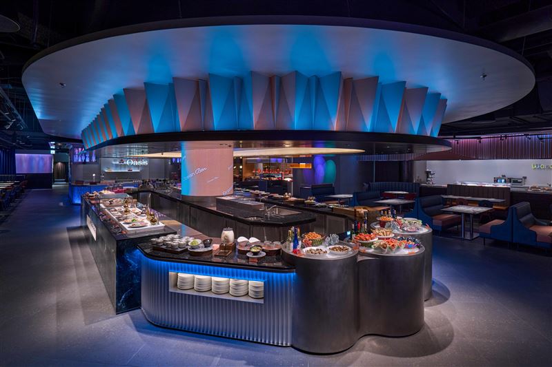 九大主題餐區之一「Ocean Bar」,為海鮮珍味、壽司與歐陸美酒的集散地。(圖/饗賓集團提供)
