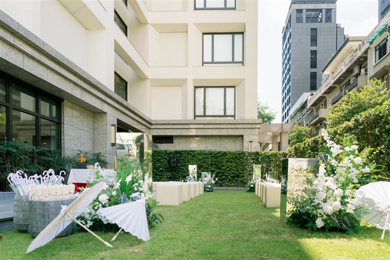 合戶外證婚、迎賓雞尾酒派對與米其林婚宴,Hotel MVSA 攜手專業團隊提供一站式精品婚禮服務。(圖/飯店旅宿業者提供)