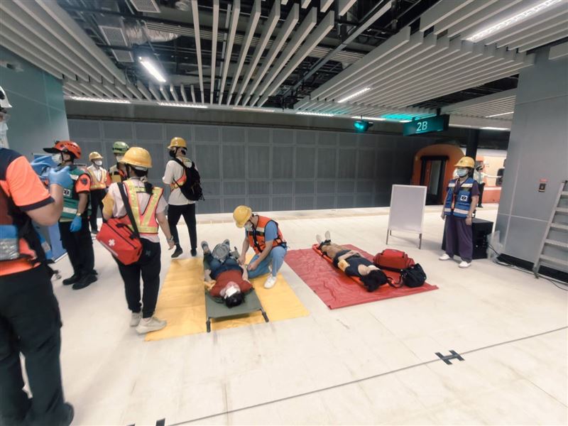 台南鐵路地下化啟用前,台鐵今日進行大規模防災演練。(圖/台鐵提供)