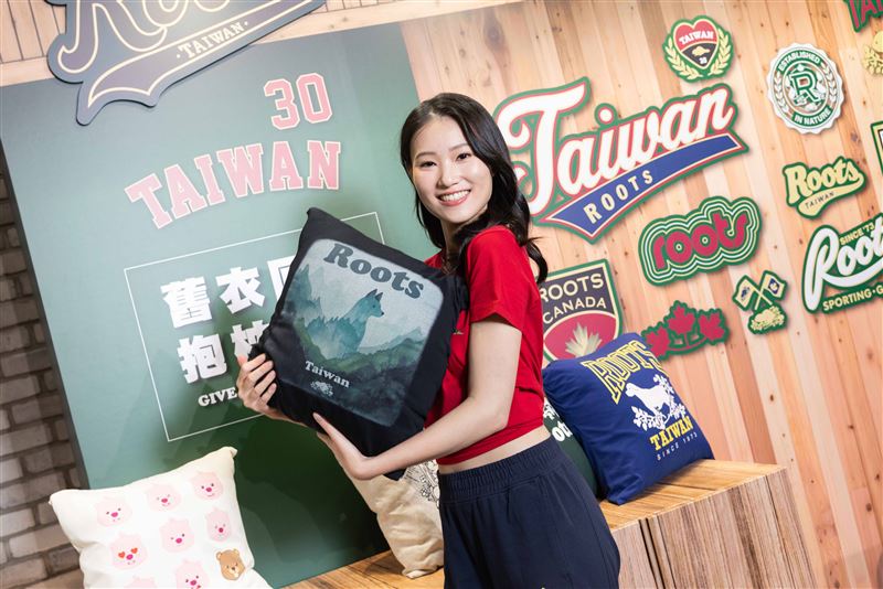 Roots在台30週年系列慶祝接續推出「Roots Taiwan 30舊衣改造工作坊」。(圖/品牌業者提供)
