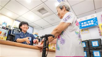 逾8成長輩每週都會去超商！卻常遇到3困難