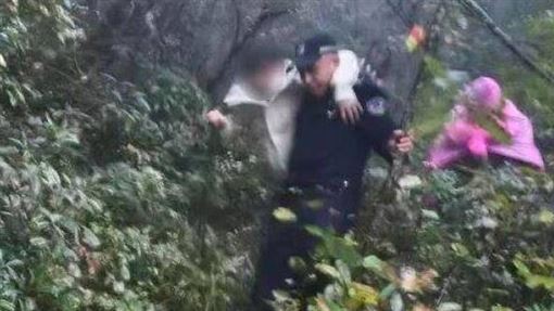 夫妻吵架問AI「去哪散心？」男摔傷受困