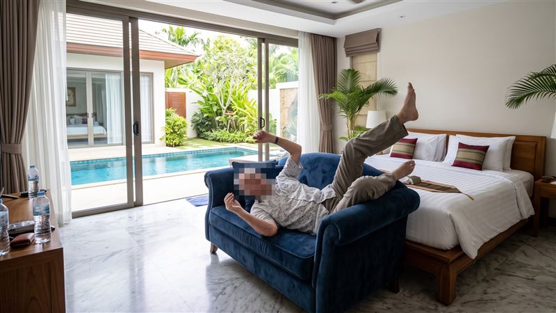 旅居泰國普吉島(Phuket)90歲英國籍老翁,近日離奇陳屍豪華別墅內,且死狀相當詭異。(示意圖/AI製圖)