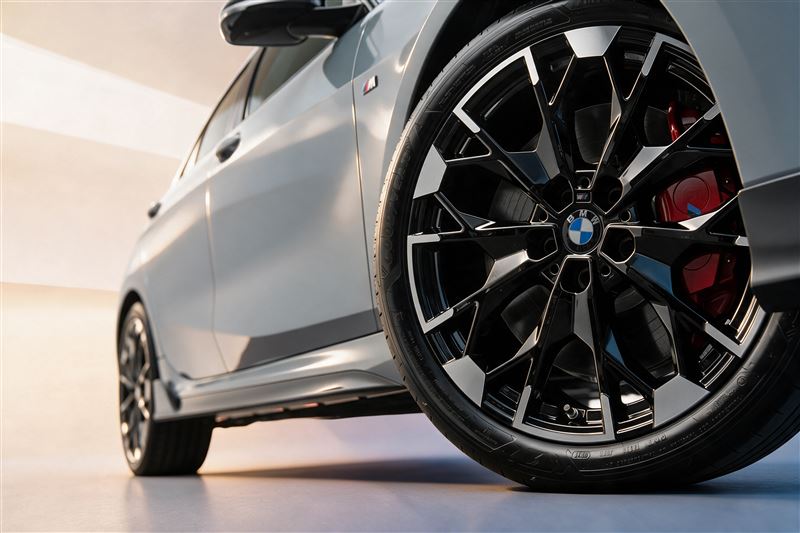 BMW替M135 Boost+強化前軸與懸吊。(圖/BMW提供)