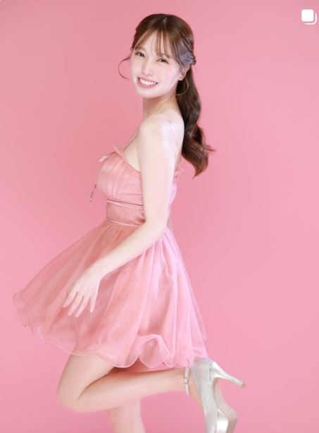 村島未悠過去曾是女團CHERRSEE成員。(圖/翻攝自IG)