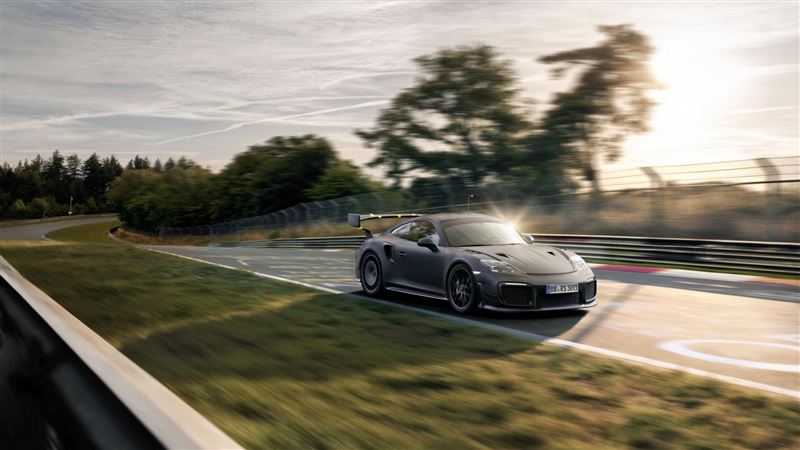 保時捷團隊花了將近3年,還打造3輛測試原型車。(圖/Porsche提供)