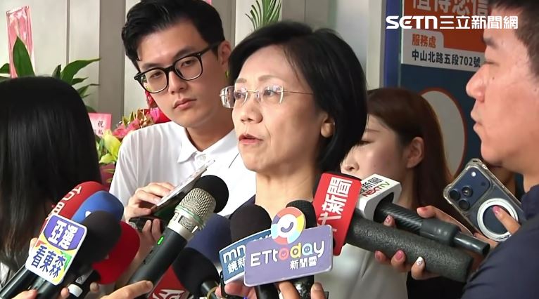 總統府推身障者月餅　翁曉玲：不齒這做法