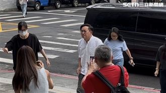 新／詹姆士公司涉假驗資！首現身士院開庭