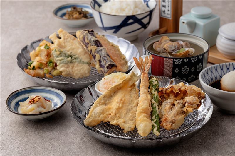 「金子半之助-天婦羅」試營運期間點選499元「梅」套餐即享半價250元優惠。(圖／日本橋 天ぷらめし- 金子半之助提供）