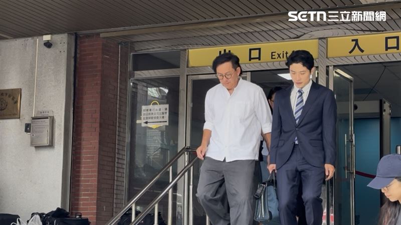 詹姆士涉假驗資求緩刑！法官當庭勸1事