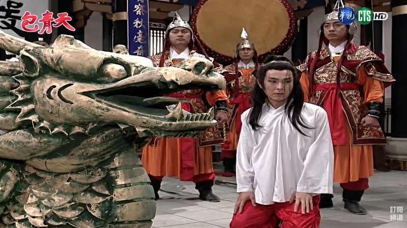 趙建銘被酸現代陳世美!30年前《包青天-鍘美案》神劇翻紅,楊懷民、劉雪華經典畫面被挖出警世。(圖/翻攝自《包青天-鍘美案》YT)