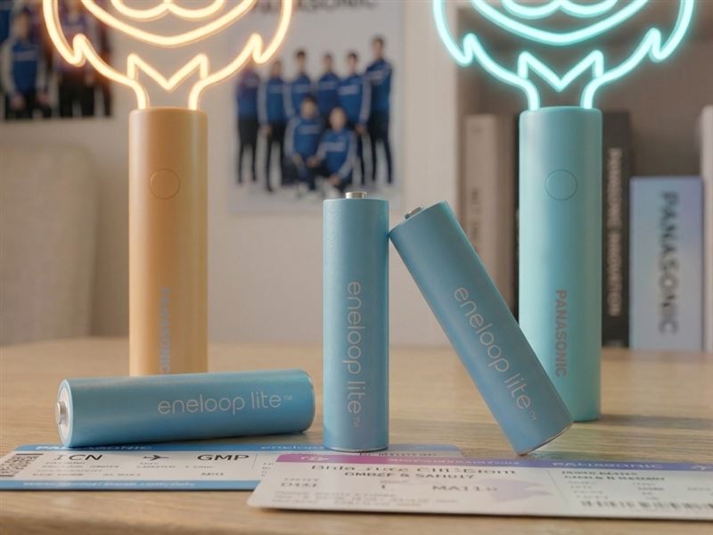 eneloop LITE以極輕量化大幅減輕手部負擔,搭配防漏液技術保護珍貴官方手燈,即使放置5年仍有70%電力。(圖/恆隆行提供)