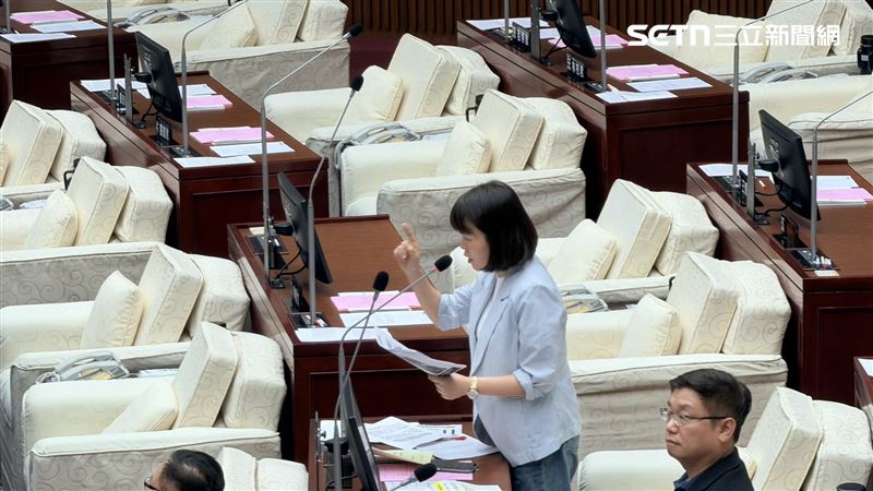 簡舒培轟蔣萬安,連兒虐都保力達B(圖/記者陳思妤攝影)