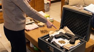 尪家裡藏槍彈「遭妻子出賣」被離婚還入獄