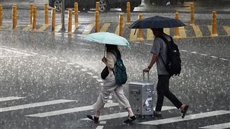 快訊／大雷雨開炸雙北市　中午狂下1小時