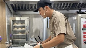 客人嚇曝吃到頭髮　姚元浩出面急道歉了