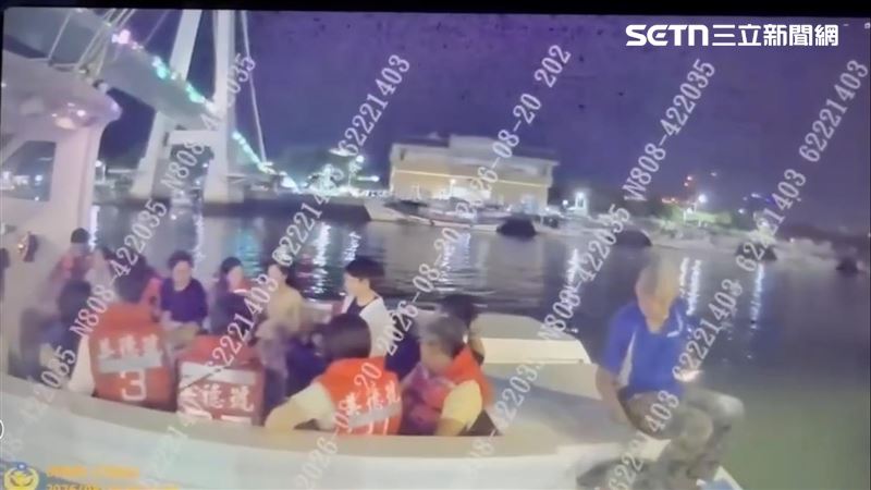 瑜珈老師包船看煙火　耗1小時仍被趕下船