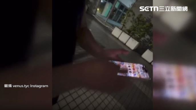 健身房內有男子偷拍。(圖/翻攝自IG @venus.tyc)