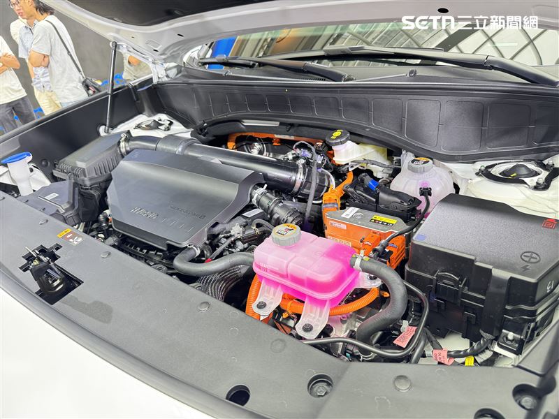 Palisade搭載2.5升Turbo Hybrid渦輪油電系統。(圖/記者鍾釗榛攝影)