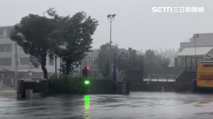 除了豪雨之外,甚至颳起7級陣風