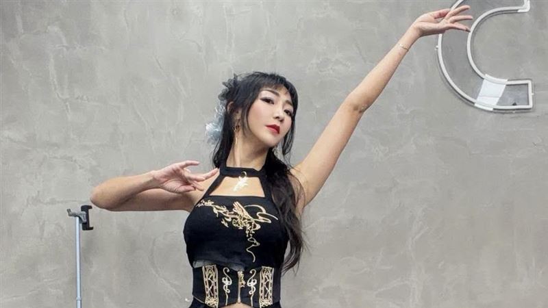 結婚5年生5胎　資生堂千金驗孕又爆兩條線