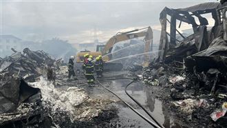 老字號冬筍餅工廠爆炸　黑煙竄狂燒6小時