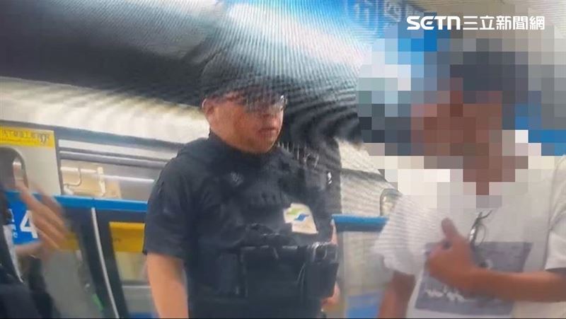 45歲男搭捷運突暴走　失控咆哮被警帶下車